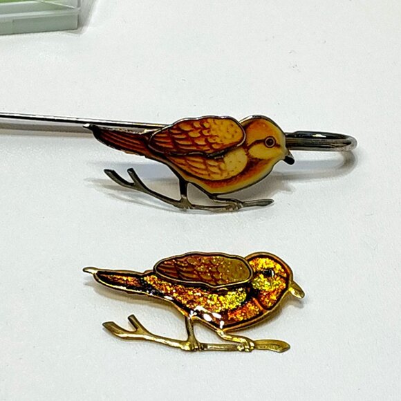 Bird-Themed Bookmark & Brooch Enamel Accents Sparrow Perfect Gift Vintage RARE!! - Picture 2 of 9